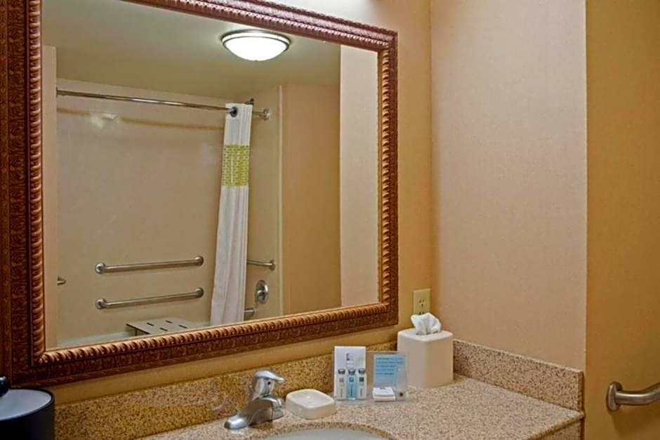 Hampton Inn & Suites Bloomington-Normal