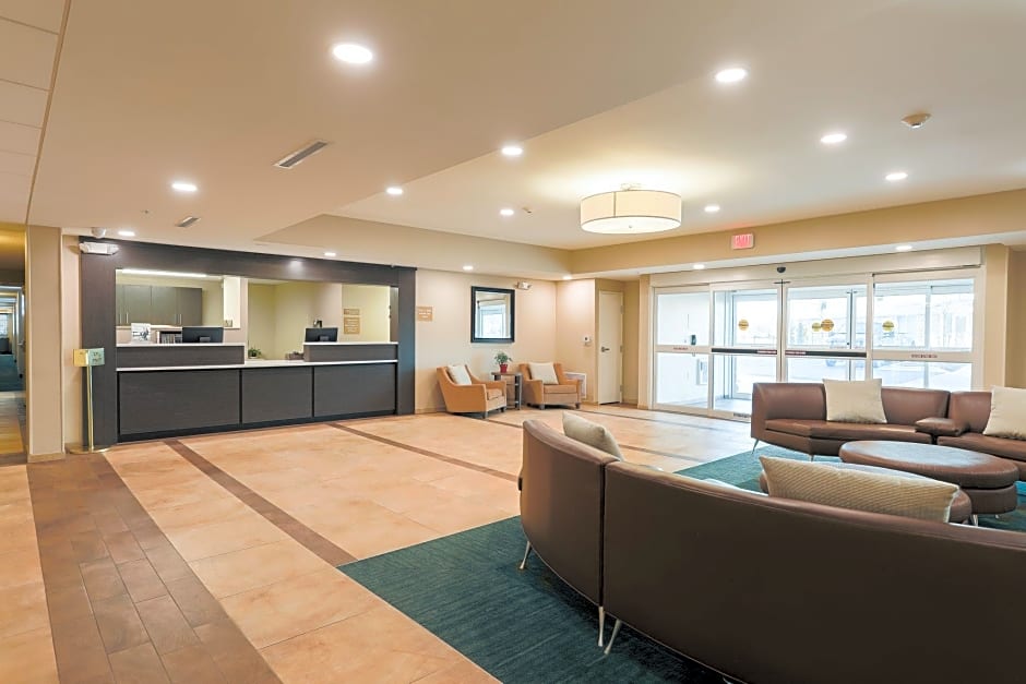 Candlewood Suites Lenexa - Overland Park Area