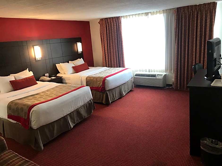 Photo 1 of 10 of Deluxe 2 Queen Beds