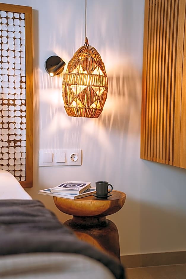 Funtukaki by the Pool