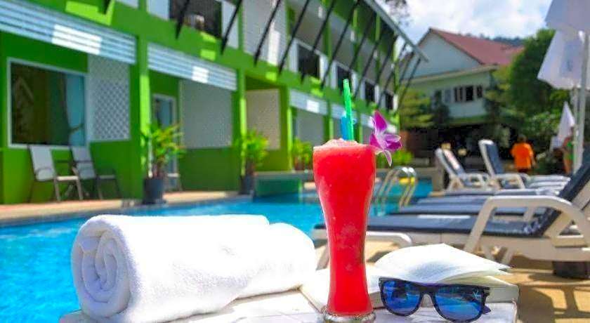 Khaolak C-nior Bungalows