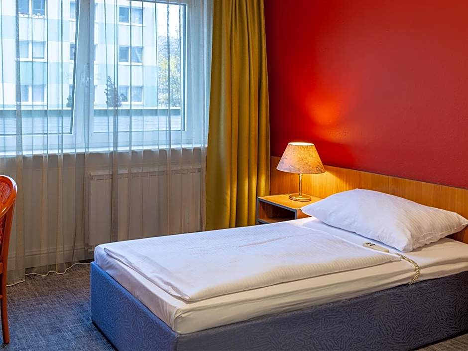 Good Morning + Berlin City East