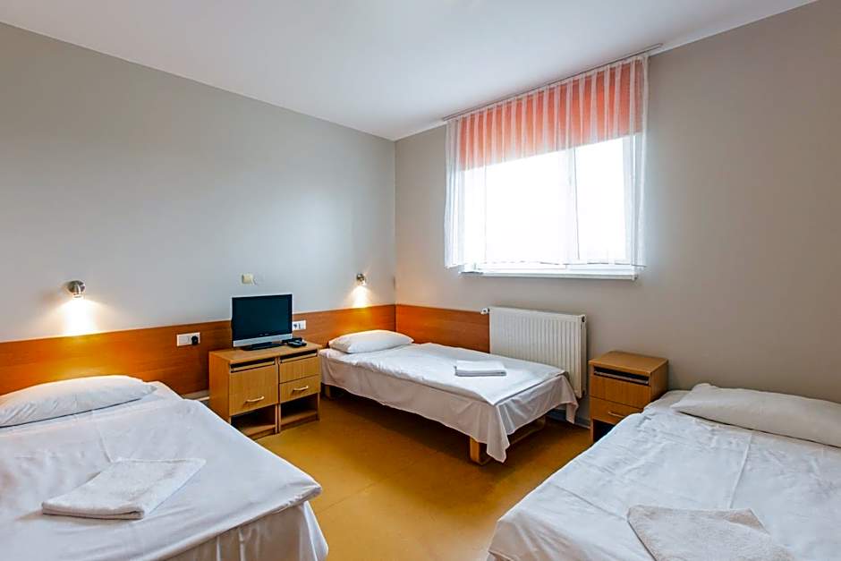 HOTEL ŁABĘDY i Hostel Łabędy