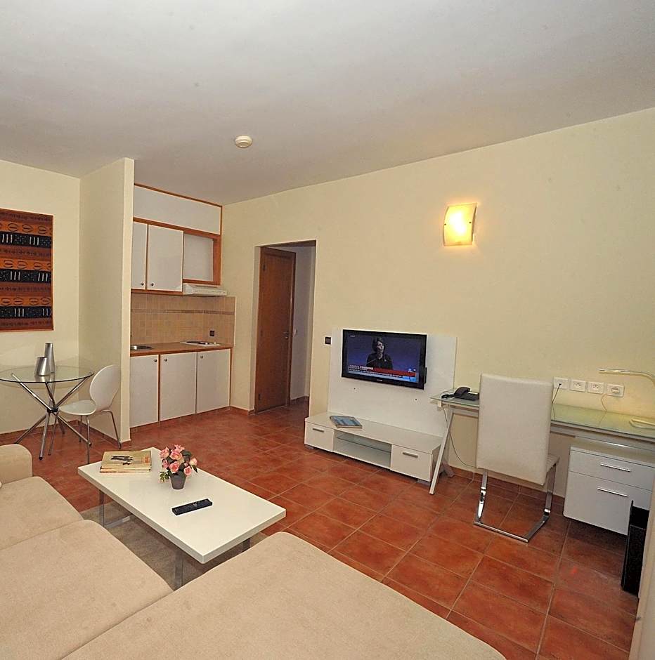 Casablanca Suites & Spa