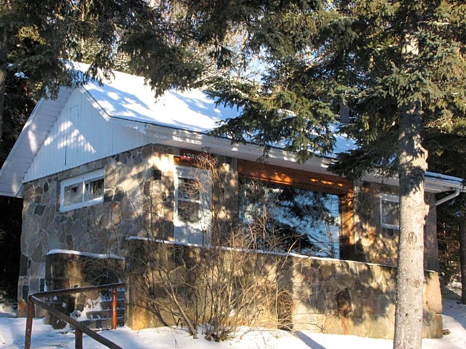 Kan-a-Mouche Pourvoirie Auberge et Chalets