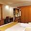 Harmoni Suites Hotel