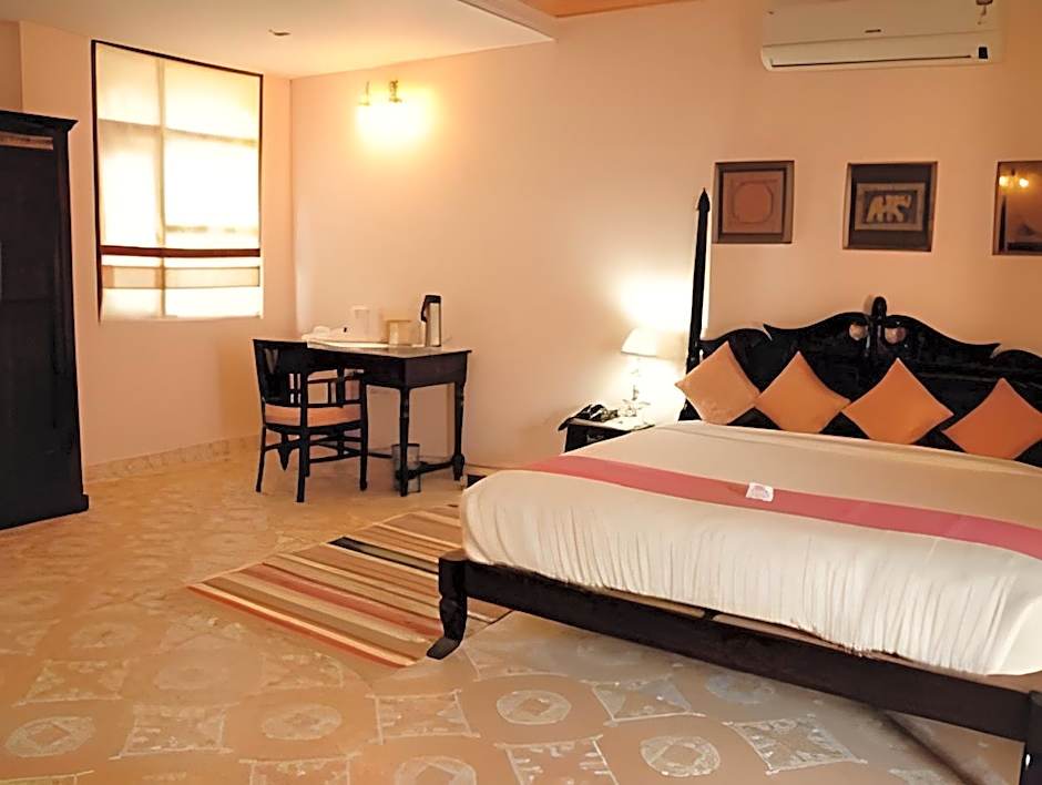 Hotel Sirsi Haveli