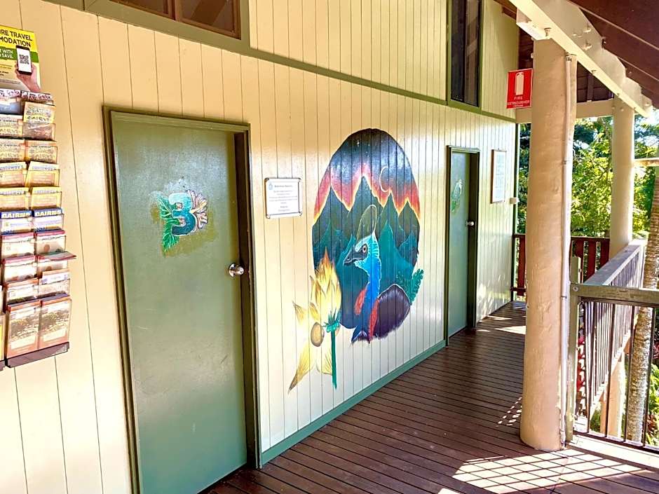 Jackaroo Treehouse Rainforest Retreat