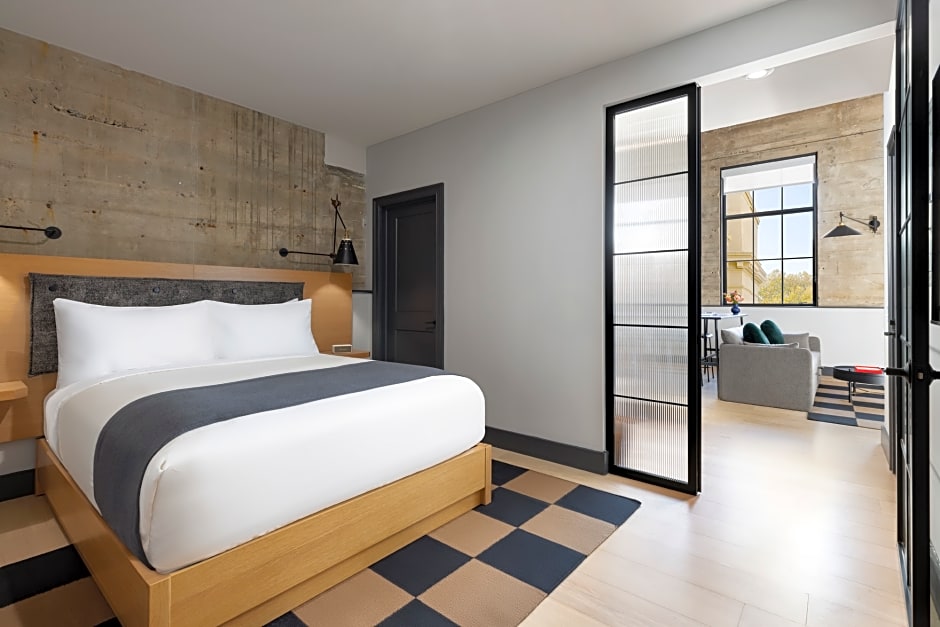 Switch House Hotel – Philadelphia, PA