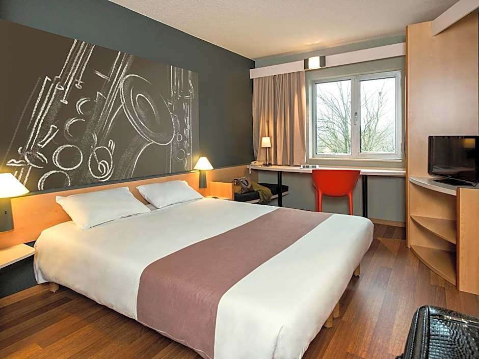 ibis Dinant