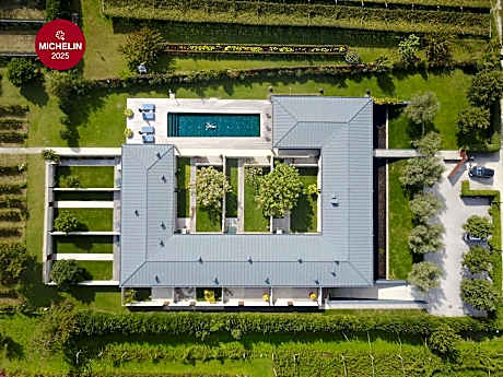 Vivere Suites & Rooms