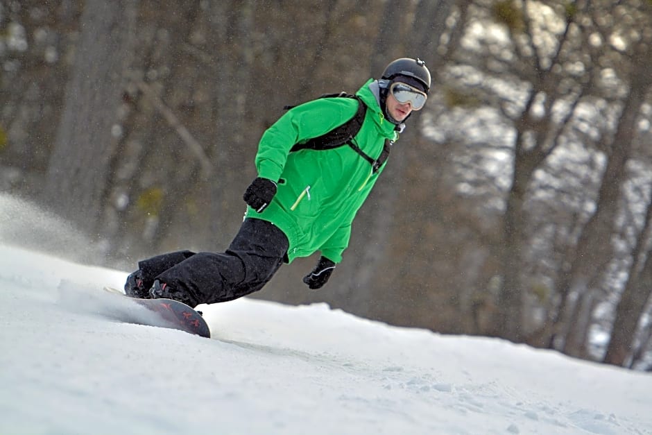 CabaÃ±as Del Martial