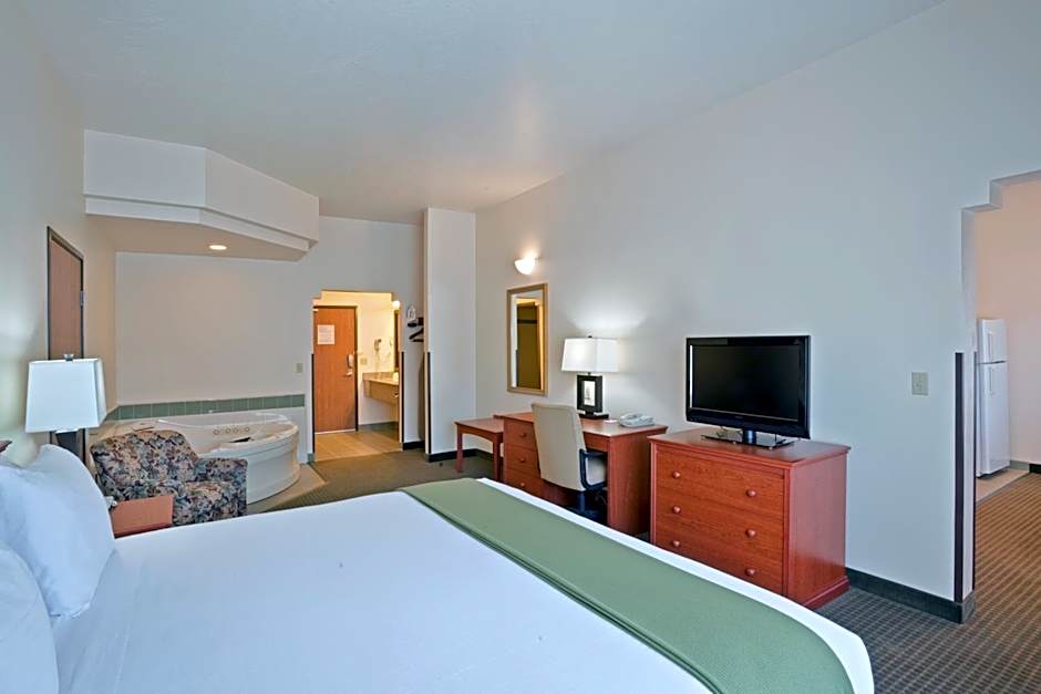 Holiday Inn Express Hotel & Suites Ashland By IHG
