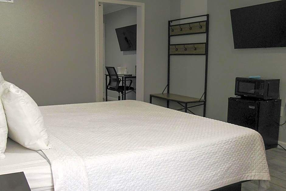 Capri Suites Anaheim