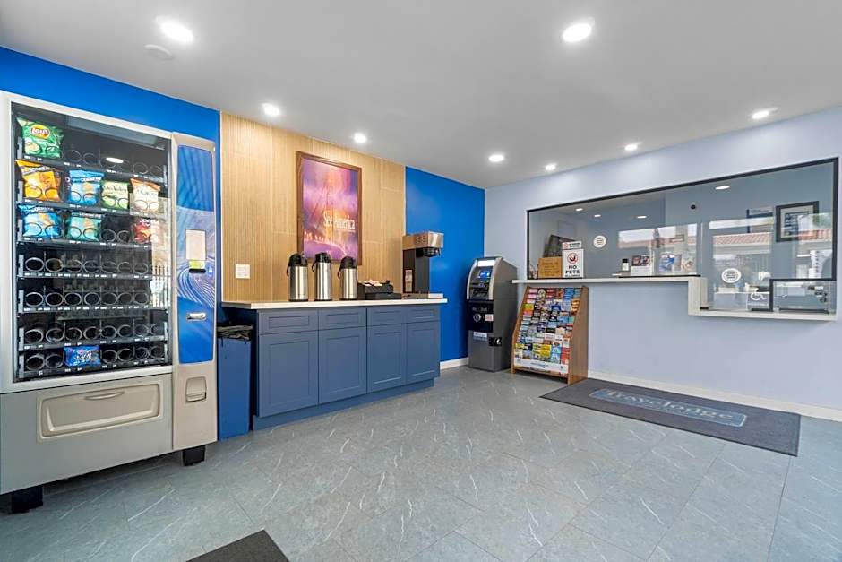 Travelodge by Wyndham Fairplex Pomona