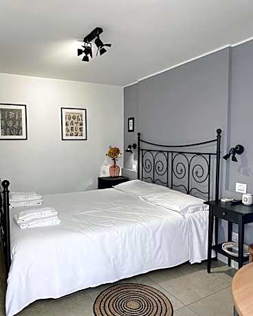 Deluxe Room with Garden View