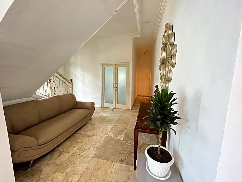 RedDoorz near Kantor Walikota Manado