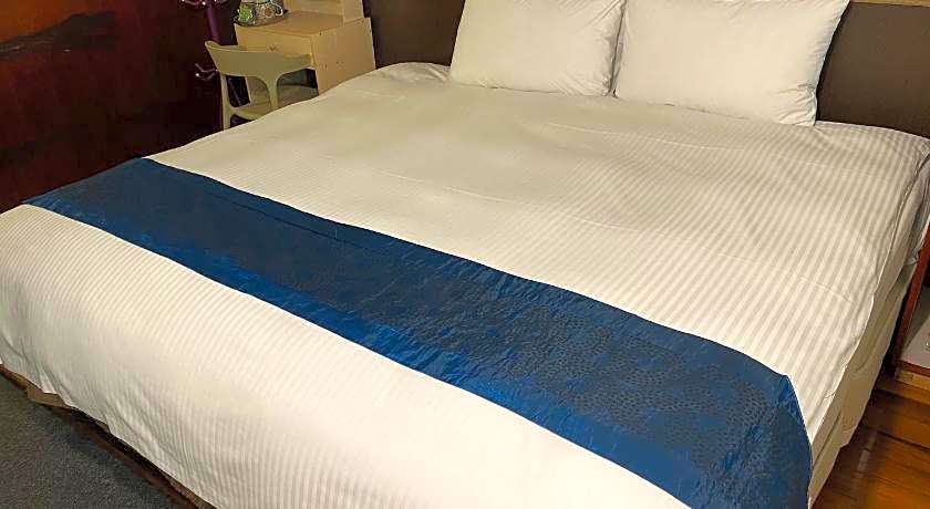 Gene Long Haiy Att Hotel