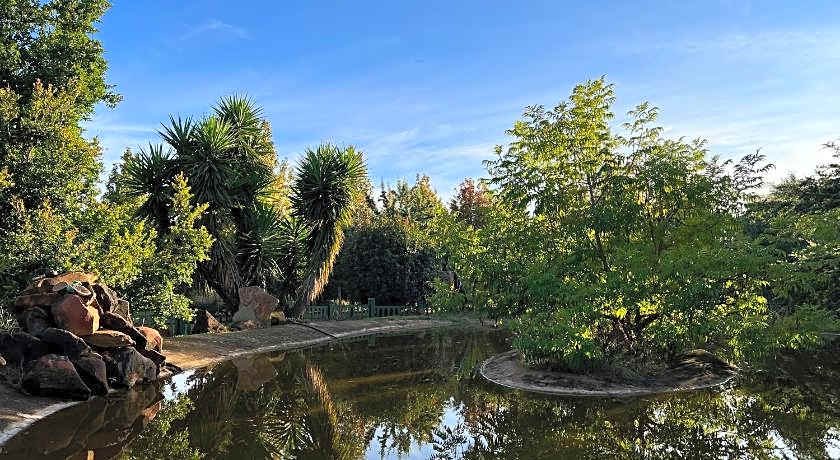 White Linen Guesthouse