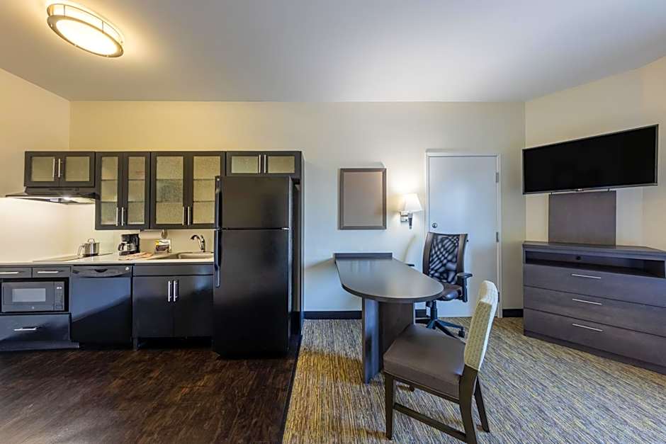Candlewood Suites Springfield South By IHG