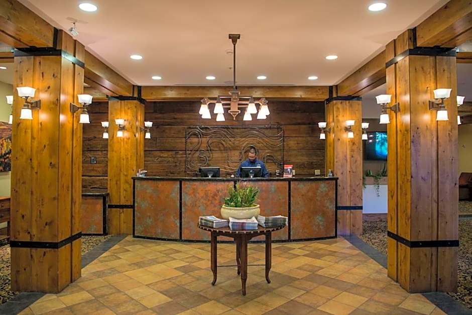 The Lodge at Mountaineer Square, A Vail Resorts Property