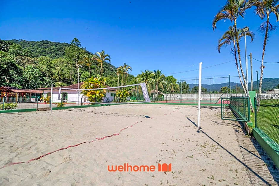 Casa em Ubatuba com área gourmet e acesso a rio