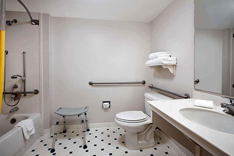 La Quinta Inn & Suites by Wyndham Ocala