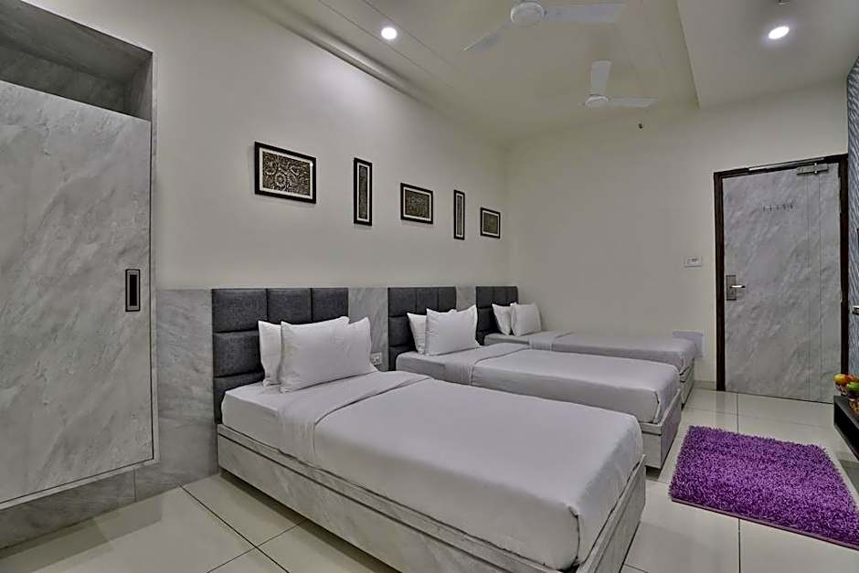 Hotel orbit