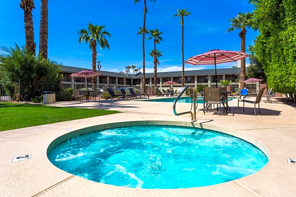 Hojo Scottsdale Old Town