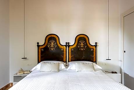Standard Double Room with Garden View