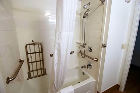 King Room with Accessible Tub - Mobility and Hearing Access/Non-Smoking