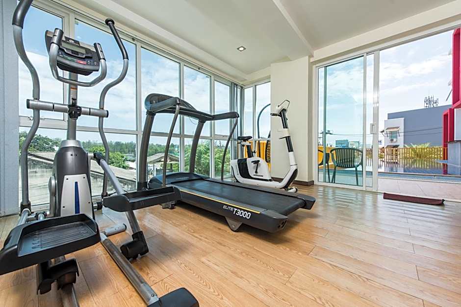 Backpacker Street Airport Place