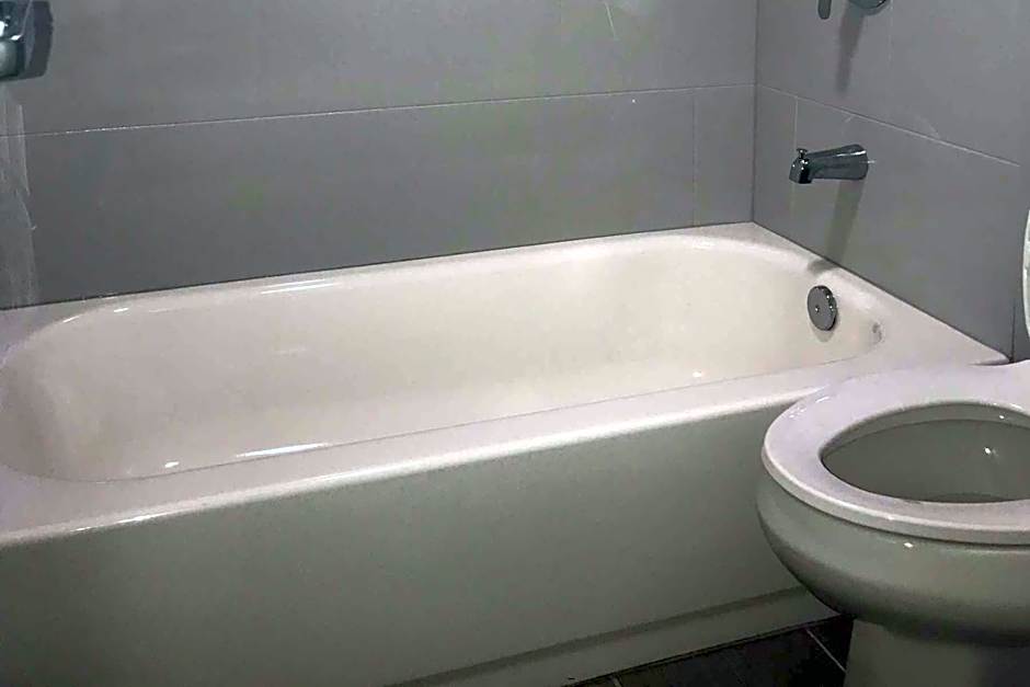 Wingate by Wyndham Louisville Airport Expo Center