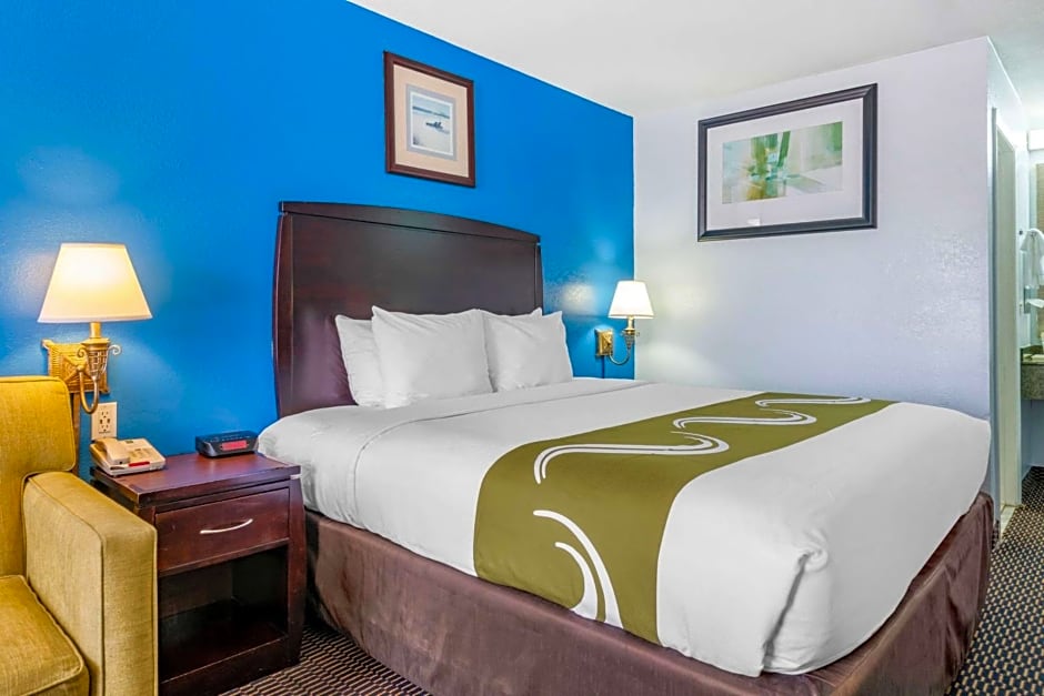 Quality Inn Sarasota North Near Lido Key Beach