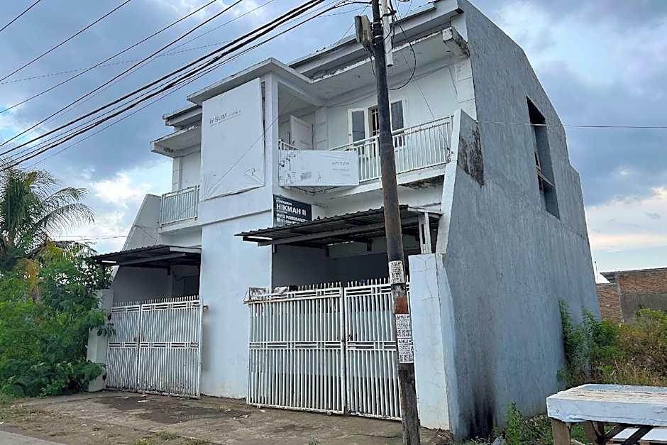 OYO 93953 Kost Tamara Near Kantor Desa Sengka