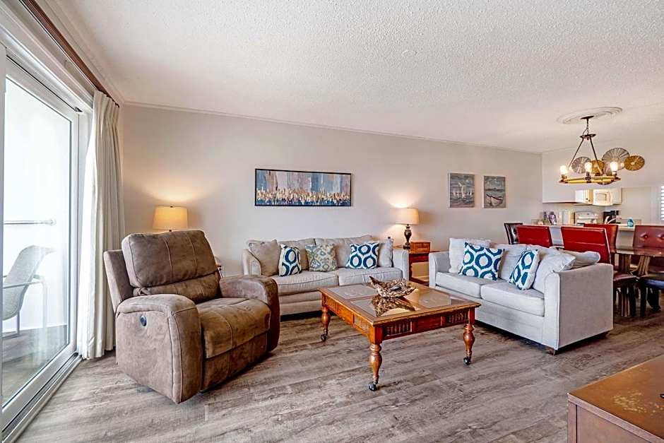 Emerald Oasis, Emerald Oasis- Gulf Front, Great for Families and Close to Destin Harbor!