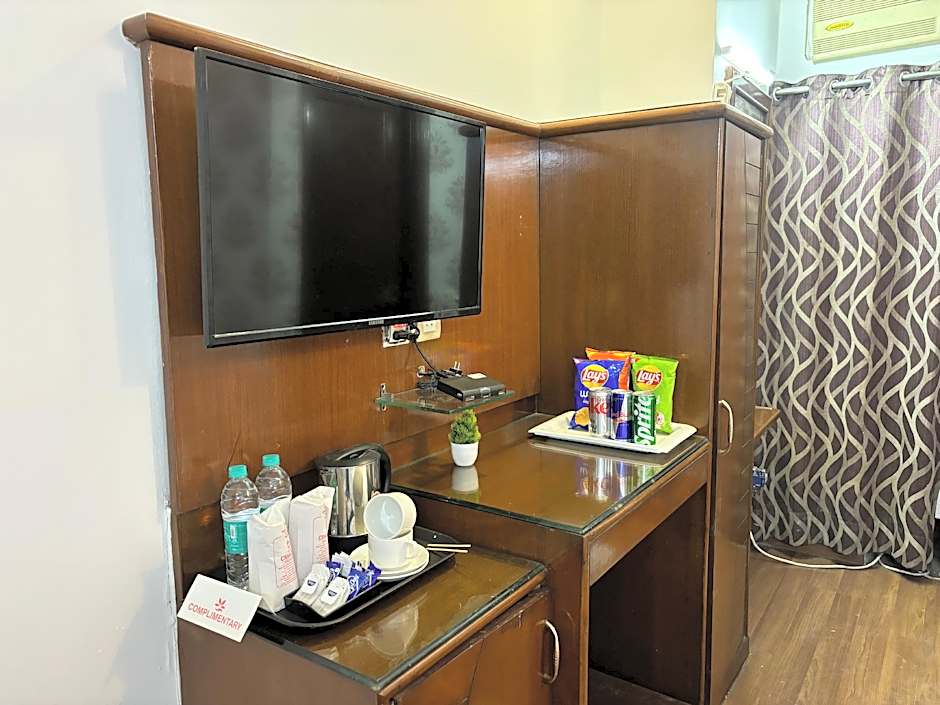 Chanchal Deluxe Hotel