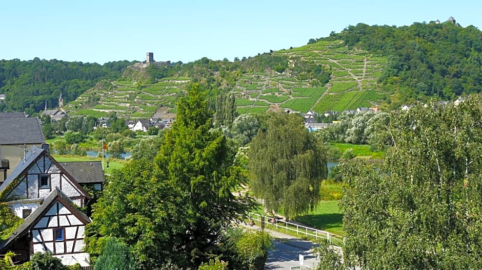 Hotel-garni-Kachelburg