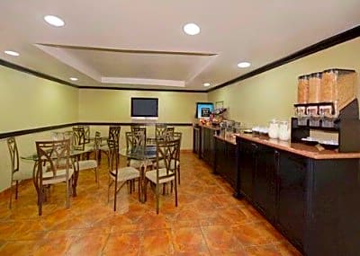 Comfort Inn Near Universal Studios