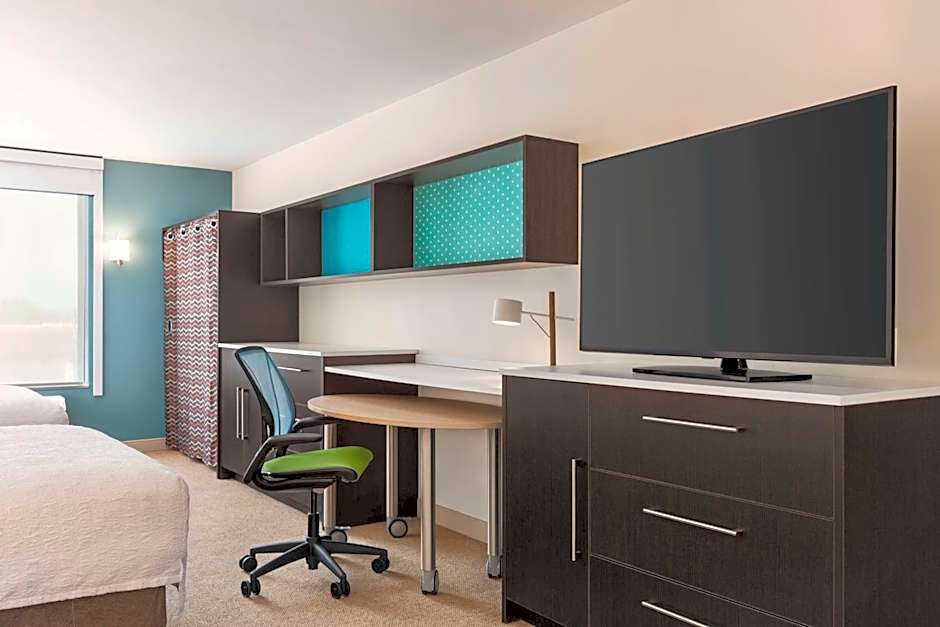 Home2 Suites By Hilton Milwaukee West