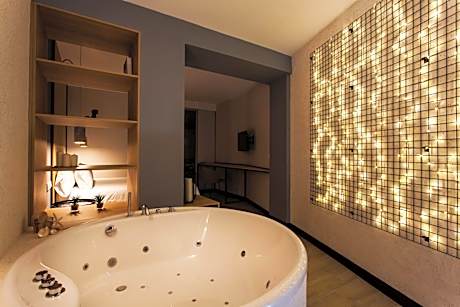 Hospedium H Cabo Sport