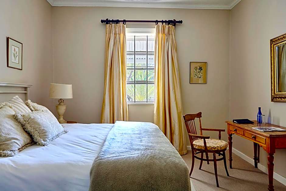 Lord Milner Hotel