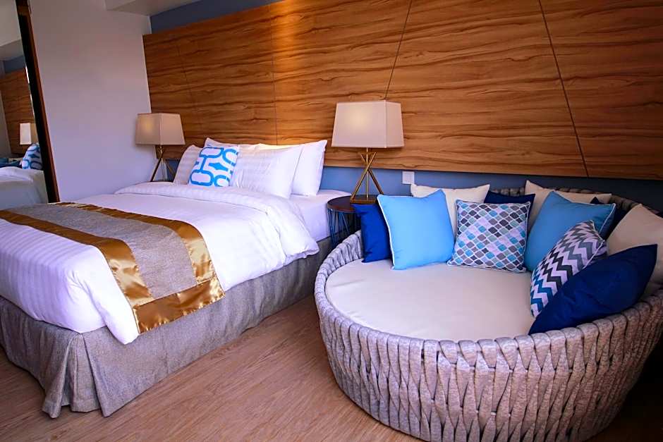 Ferra Hotel and Garden Suites