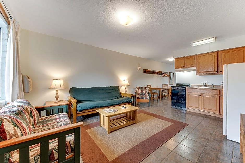 Dolores Mountain Inn