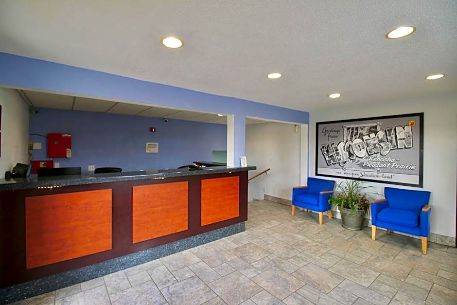 Super 8 by Wyndham Kenosha/Pleasant Prairie