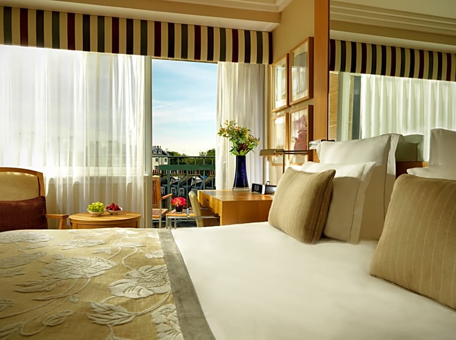 Jumeirah Lowndes Hotel