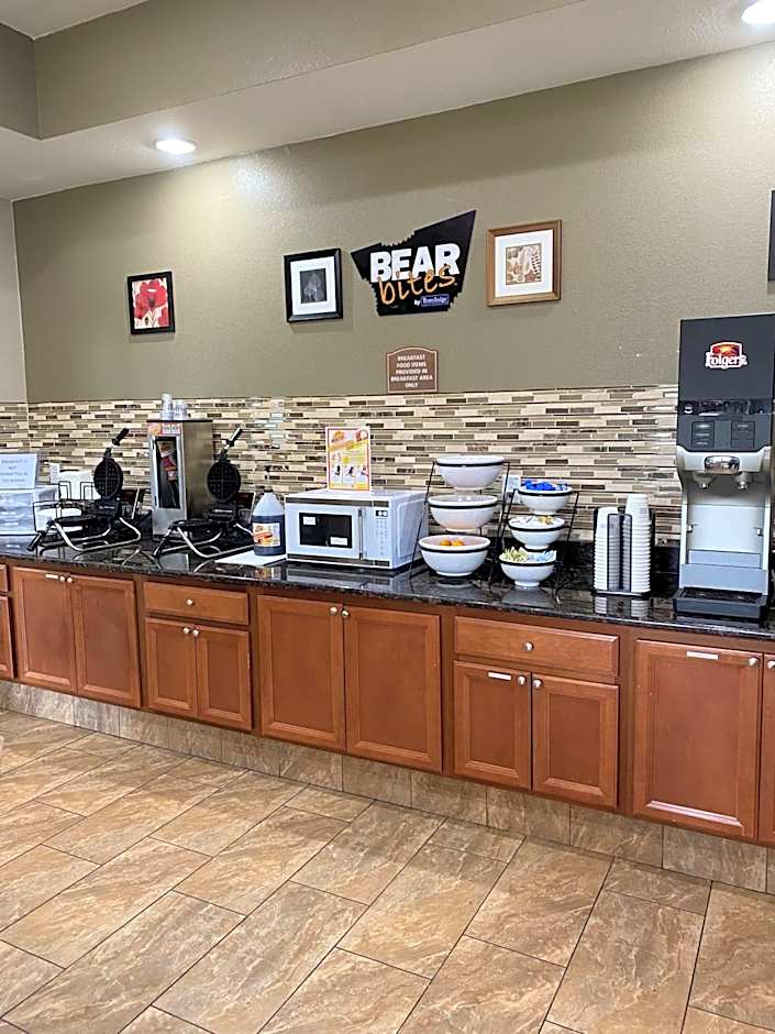 Travelodge by Wyndham Iowa City