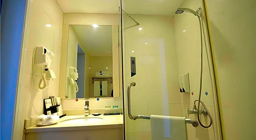 Borrman Hotel Guangzhou Middle of Sanyuanli Avenue
