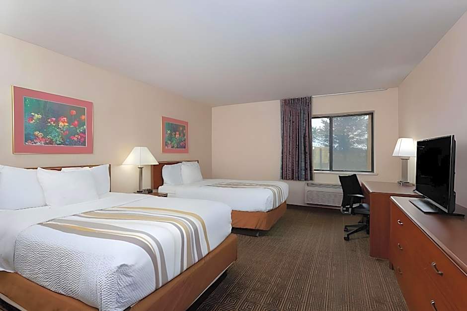 Norwood Inn & Suites Indianapolis East Post Drive