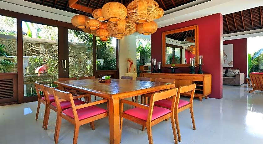 Chandra Bali Villas